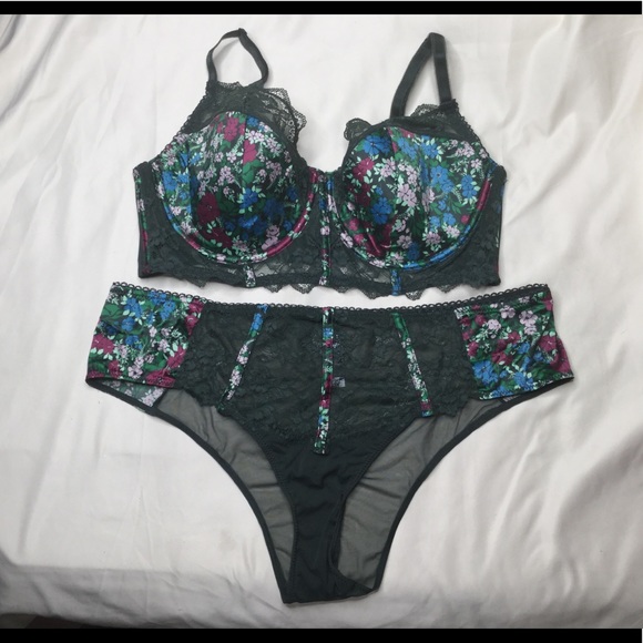 Adore Me Other - Adore Me Floral Long Line Bra & Panty Set